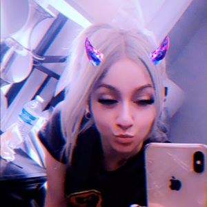 Meet your Posher, Isabel